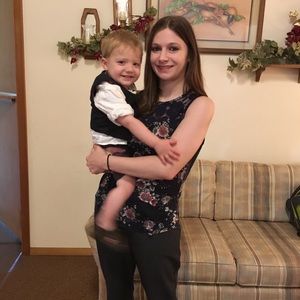 Meet your Posher, Niki